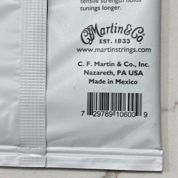 Martin & Co. | M600 Clear Fluorocarbon Ukulele Strings 0.0191/0.220 Gauge - Picture 3 of 6